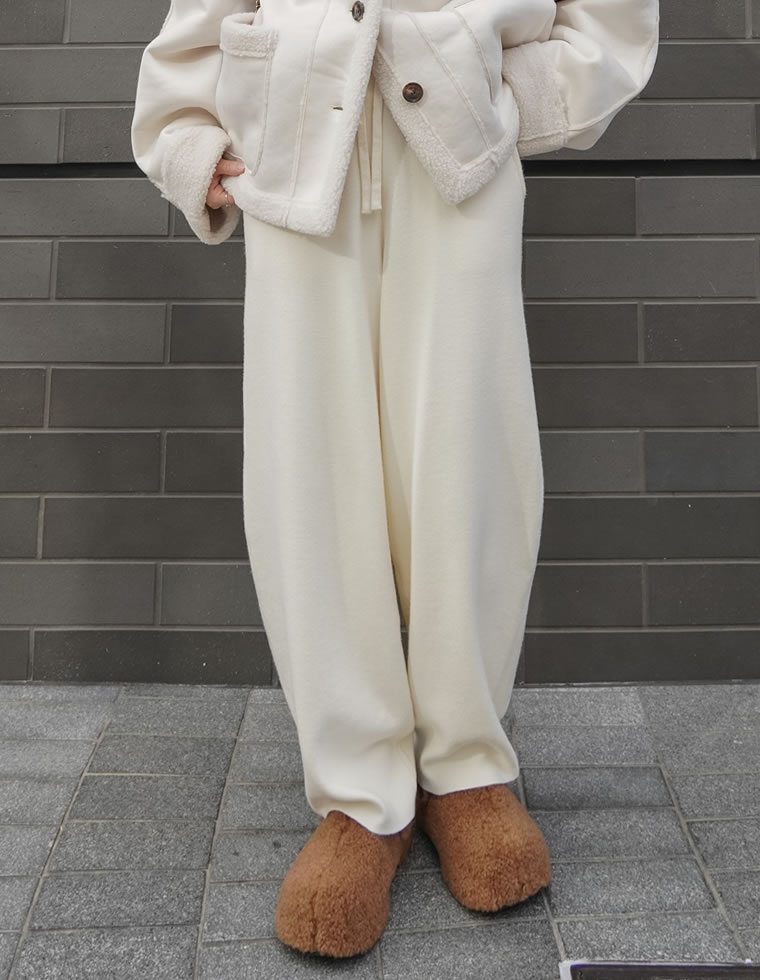 ニットバレルレッグカーブパンツ