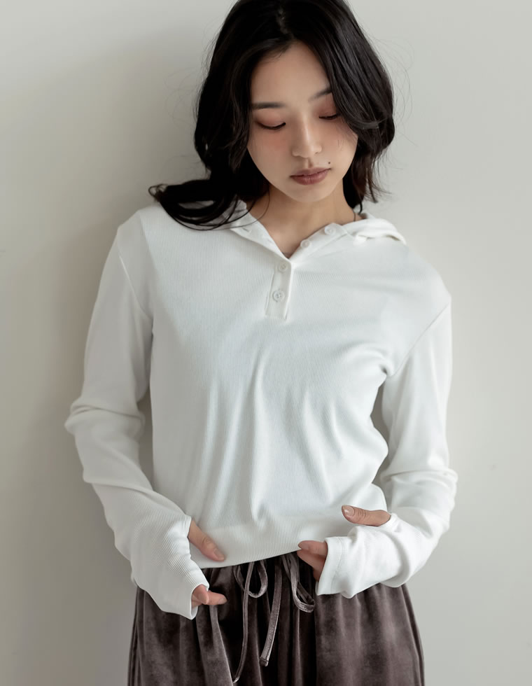 リブカットフーディ