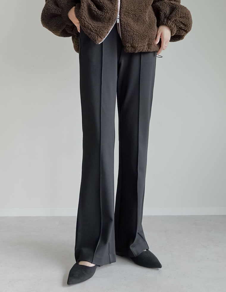 ストレッチポンチキックフレアパンツ
