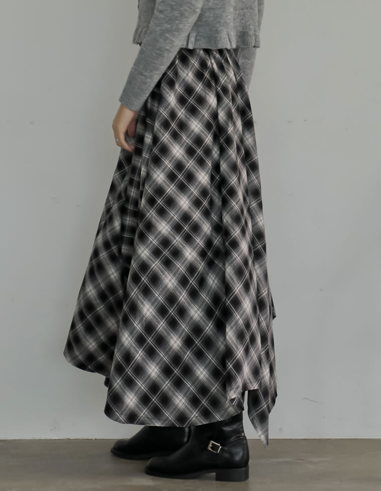 起毛チェック柄アシンメトリースカート