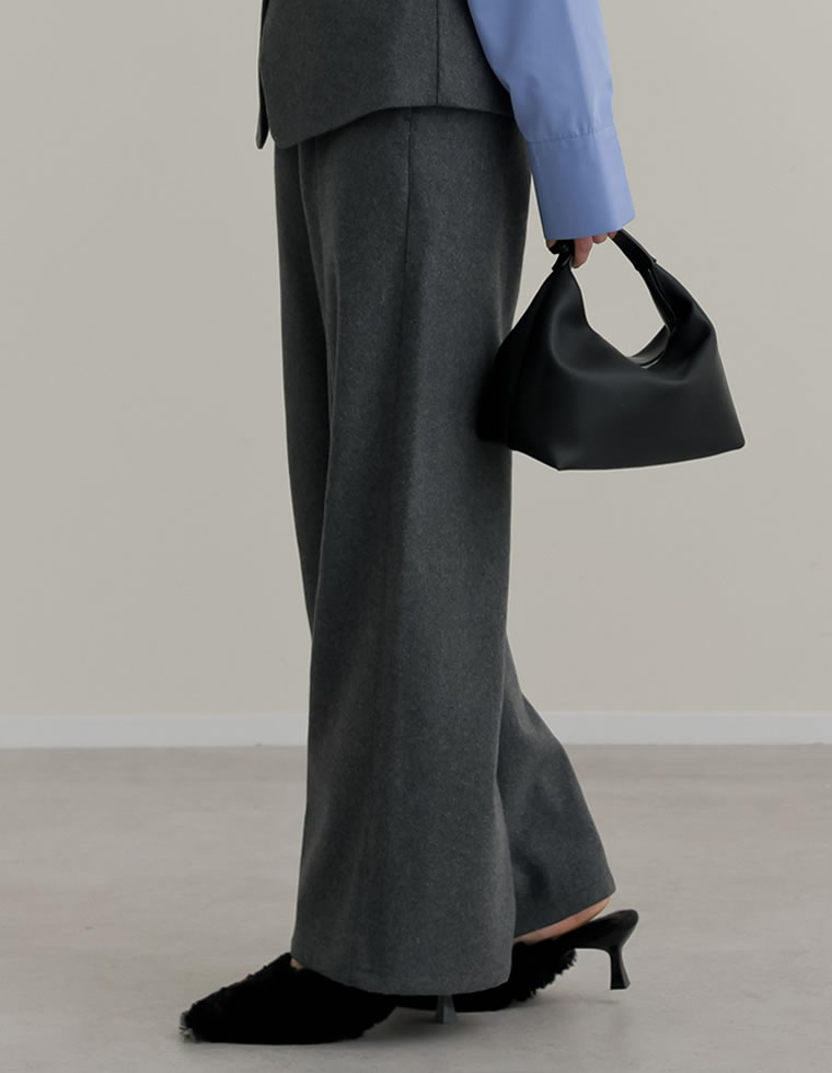 ウールライクピンタックストレートパンツ