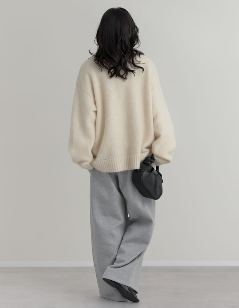 裏起毛ベルトループ付きルーズパンツ
