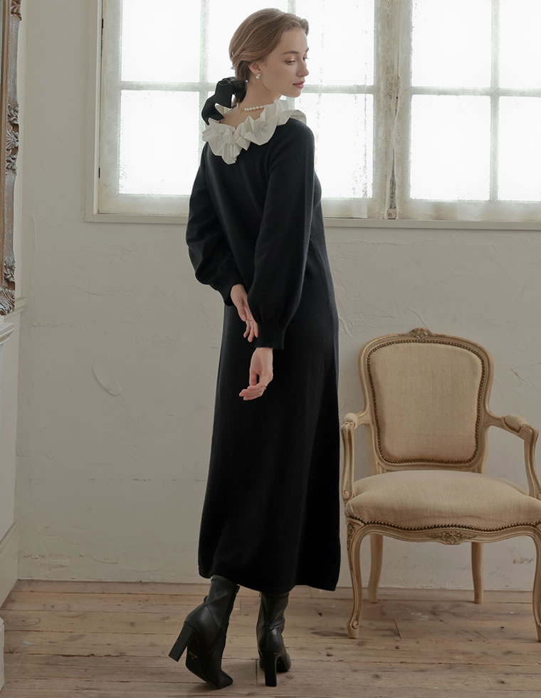 フリルボートネックニットワンピース
