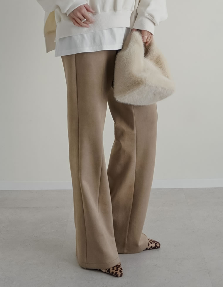 スウェードポンチキックフレアパンツ