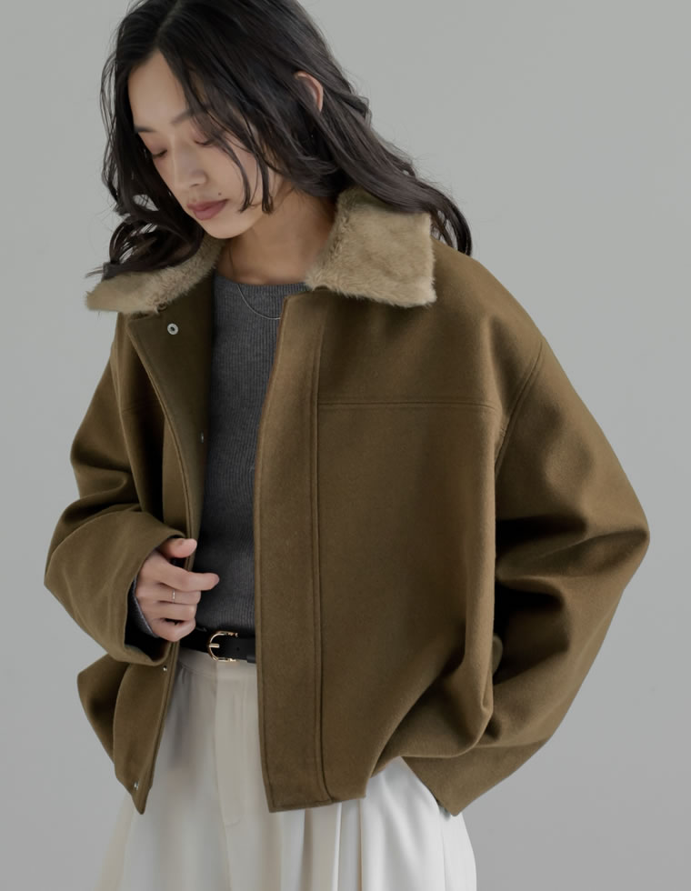 襟ファー起毛カルゼ裾バルーンブルゾン