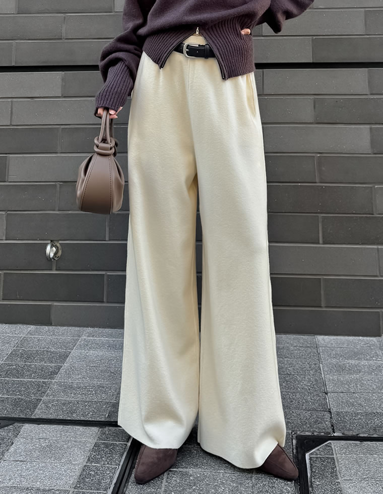 ベルトループ付きニットパンツ