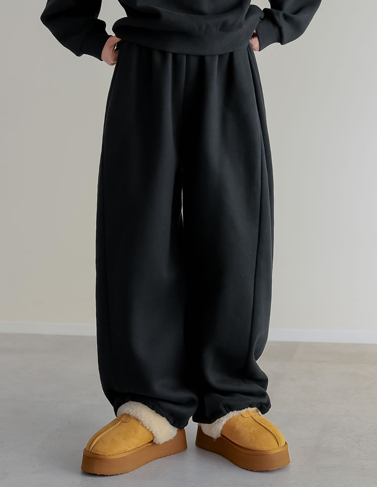 裏起毛スウェットタックバルーンパンツ