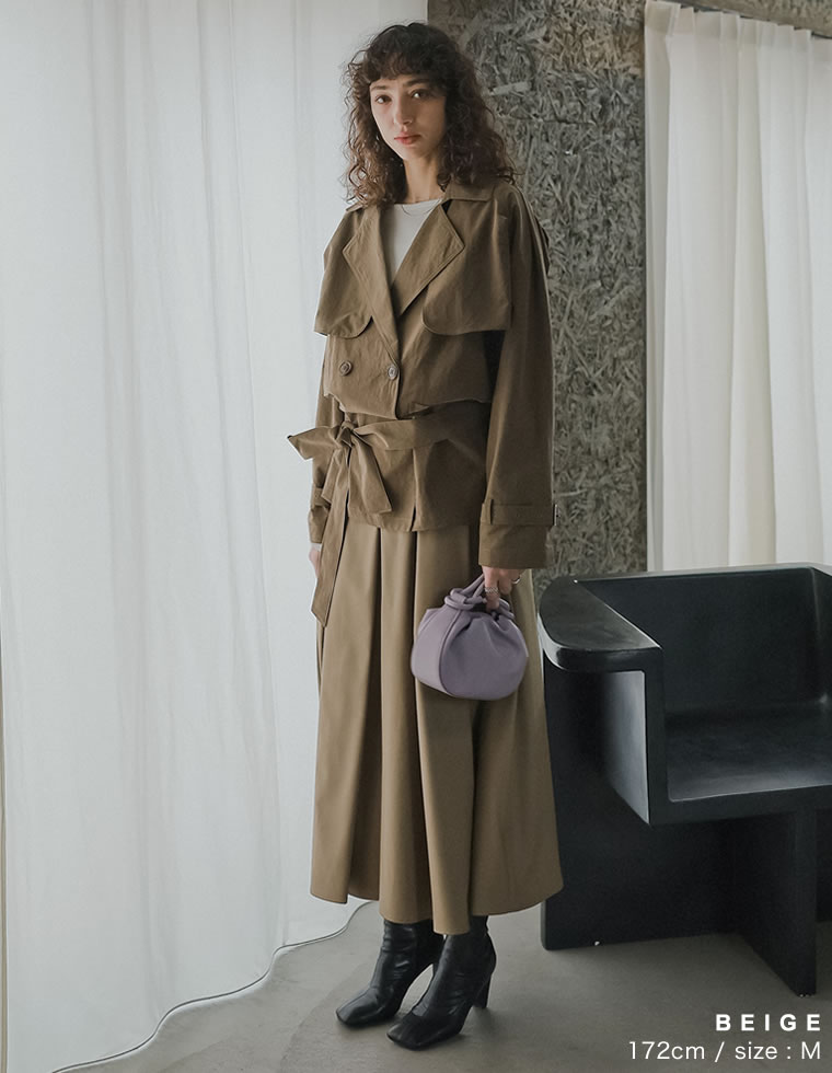 タックボリュームフレアスカート