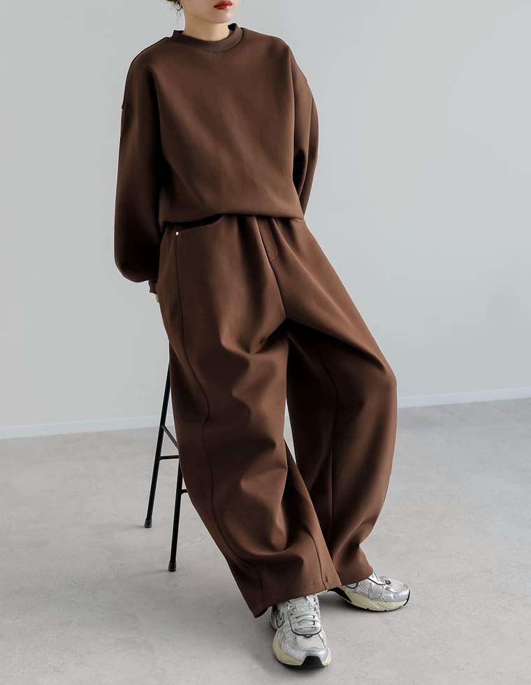 リベット付きダンボールワイドパンツ