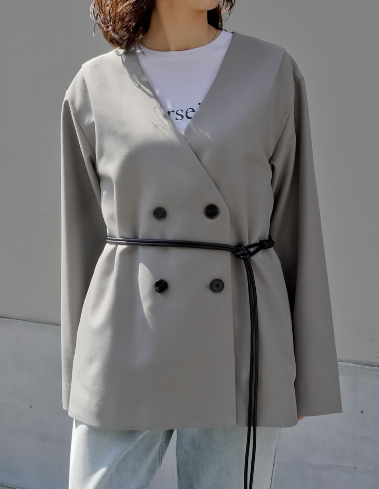 レザーベルト付ツイルノーカラージャケット