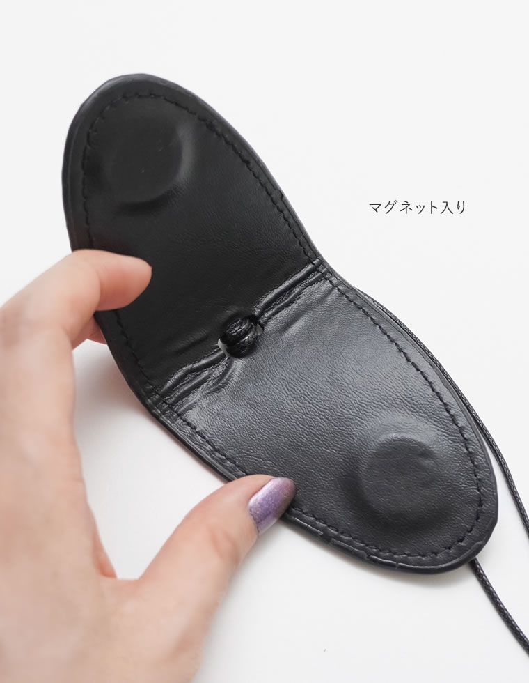 ホルダーネックレス