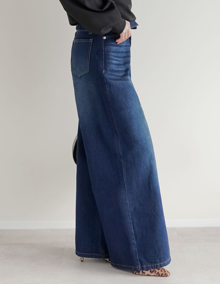 折り返しウエストワイドデニムパンツ