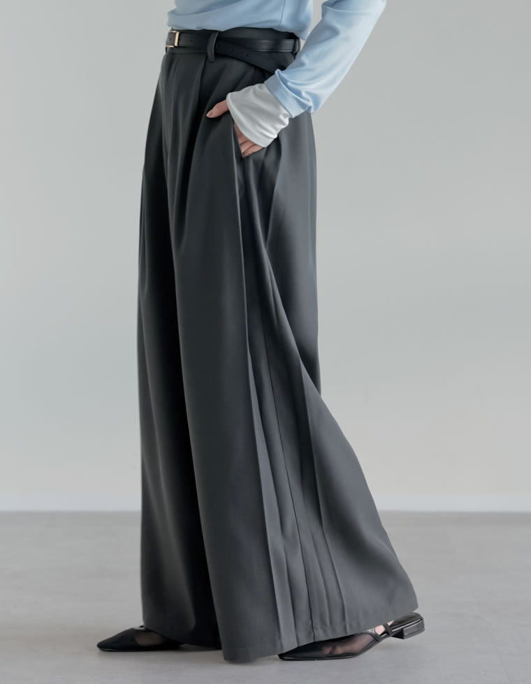 ツイルサイドタックストレートパンツ