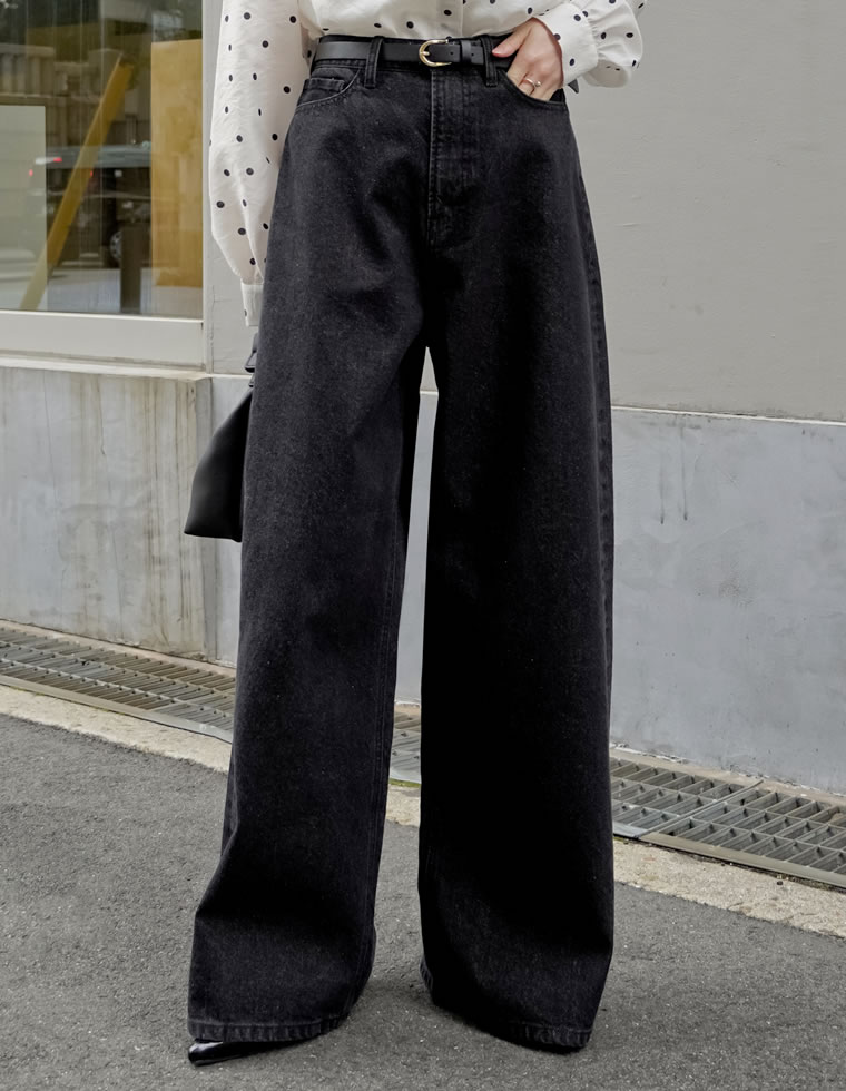 ルーズバギーデニムパンツ