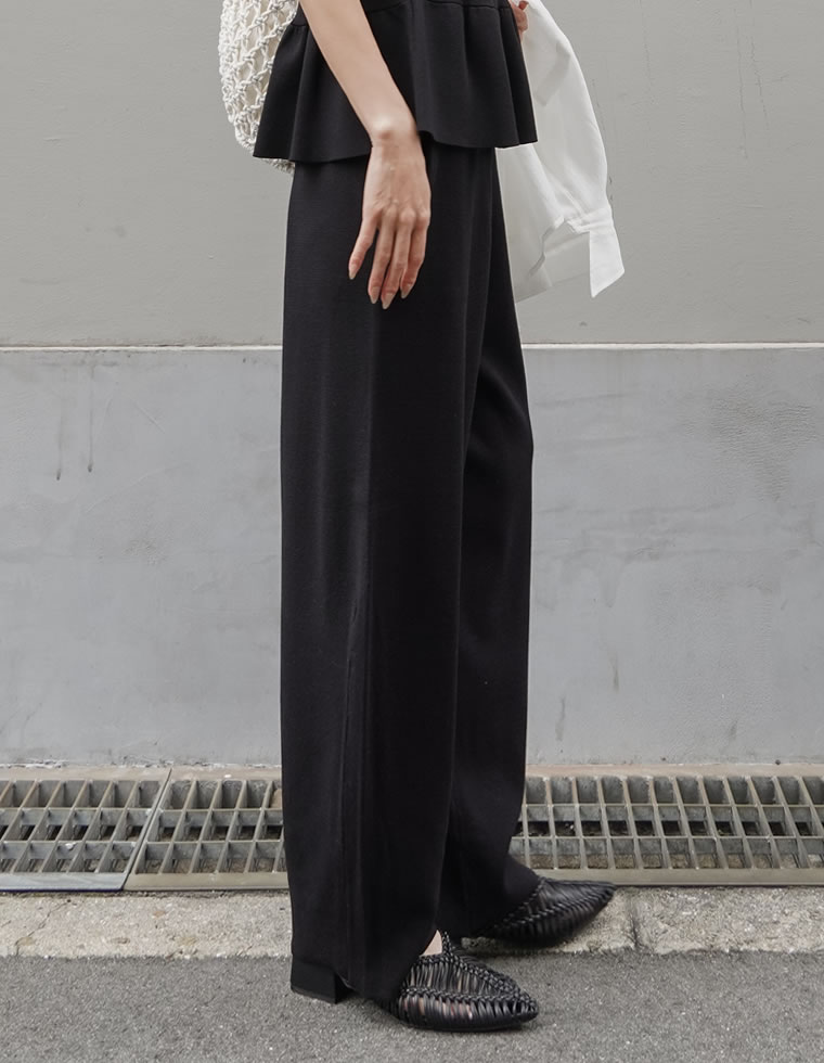レーヨン混ニットバレルレッグカーブパンツ