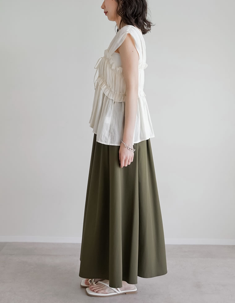 撥水加工タフタロングフレアスカート