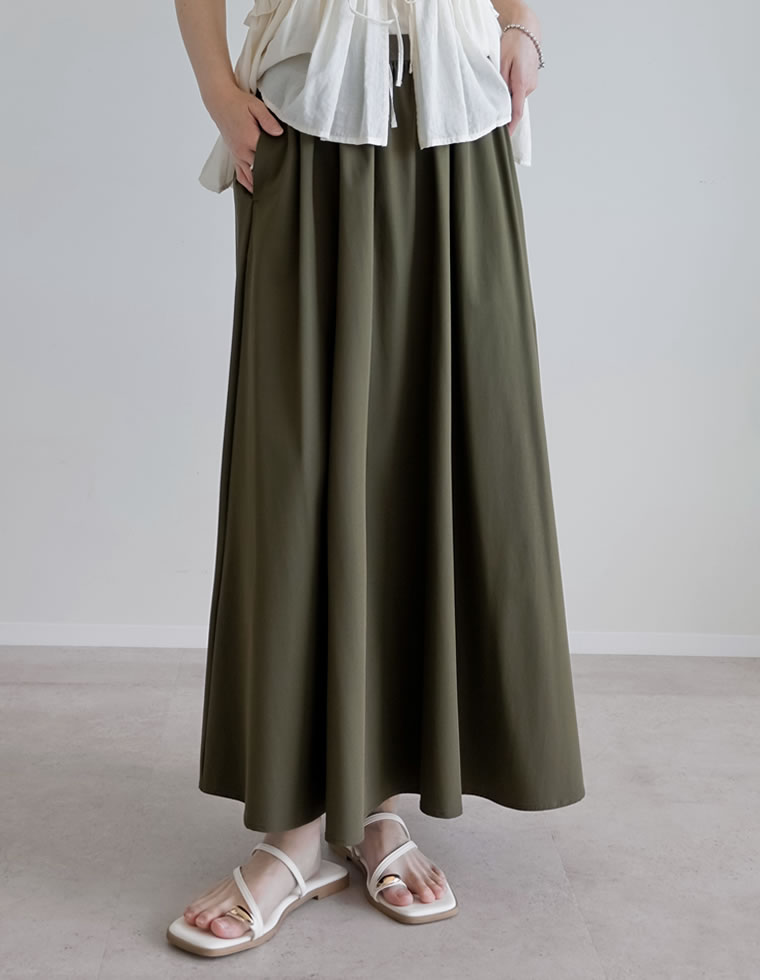 撥水加工タフタロングフレアスカート