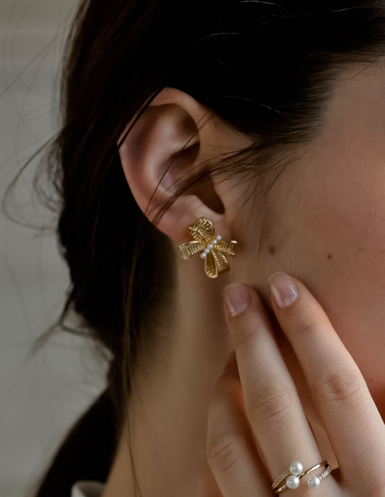 メタル×フェイクプチパールリボンピアス
