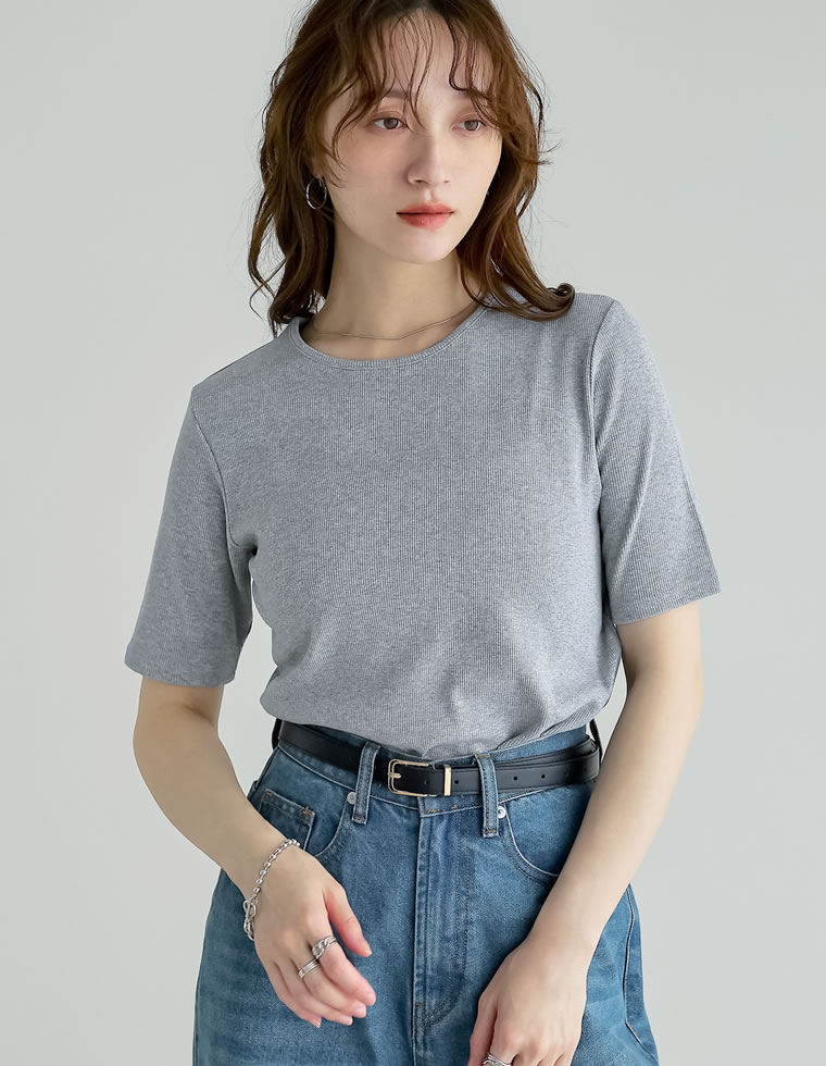 リブカットソーバックオープントップス