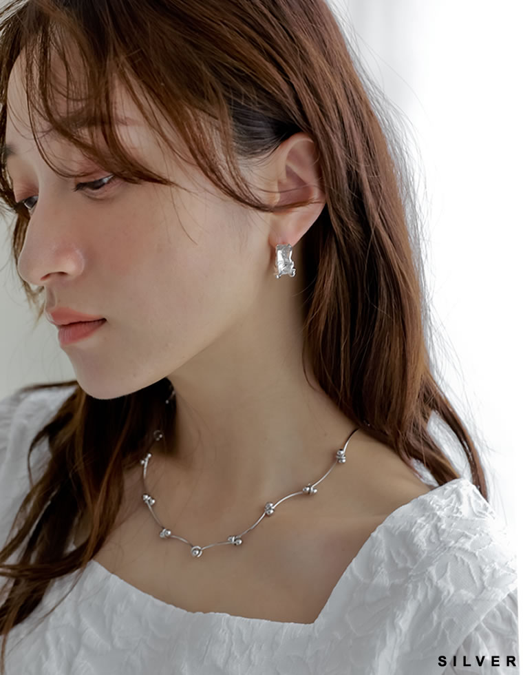 フリルモチーフフープピアス[mb]