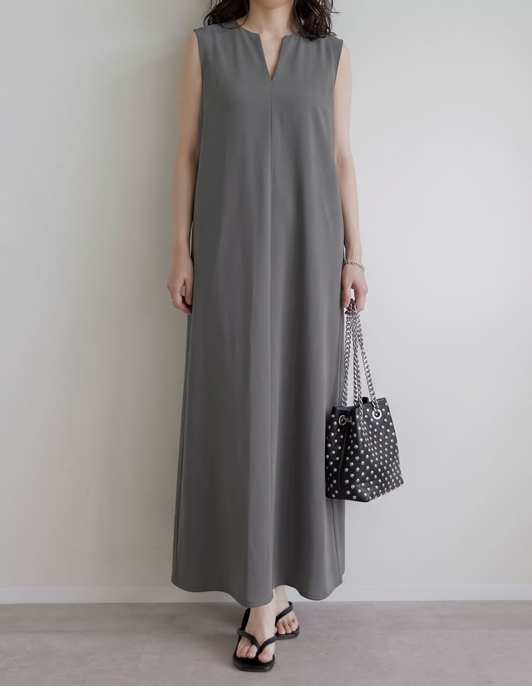 タフタキーネックノースリーブワンピース