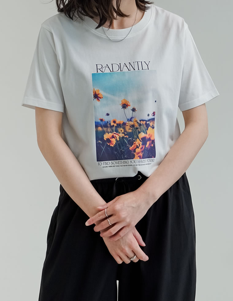 フラワーフォトプリントTシャツ