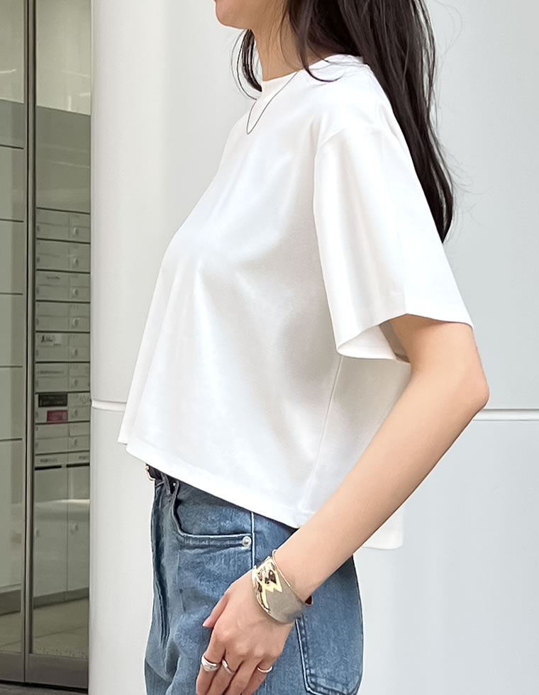 セミクロップド半袖Tシャツ