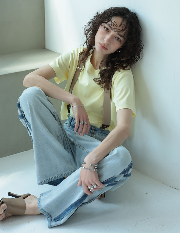 セミクロップド半袖Tシャツ