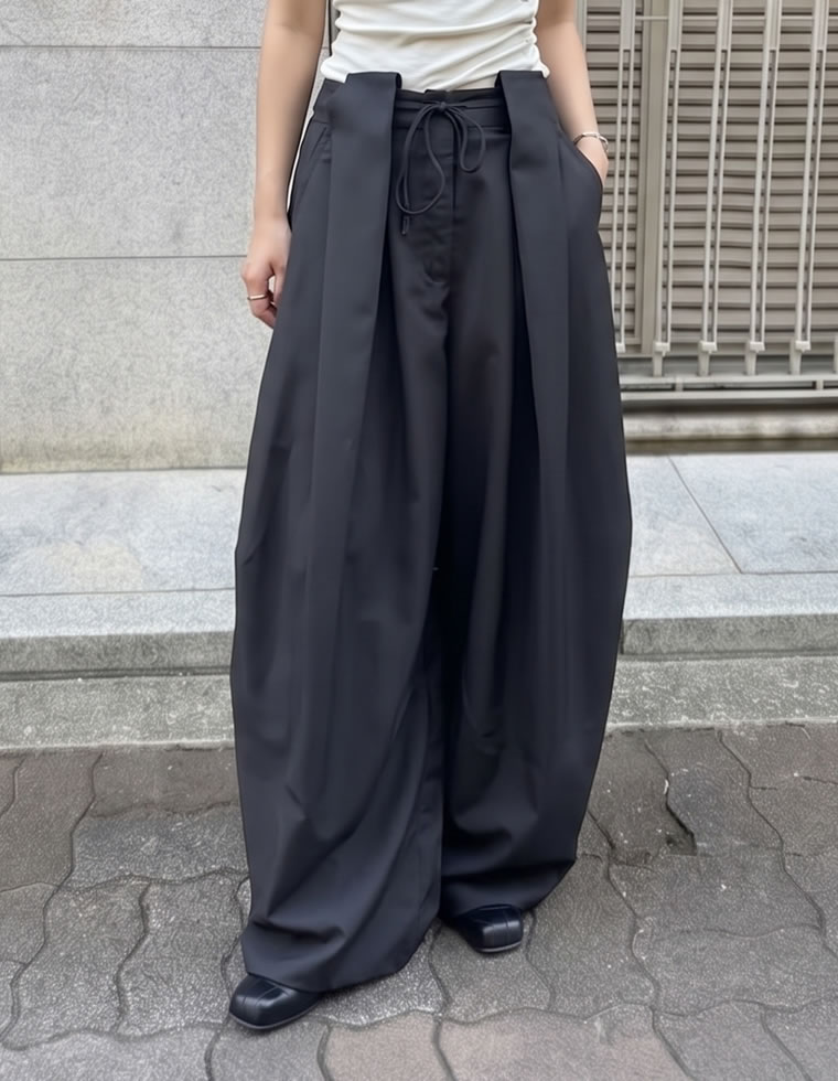 タックベルトループコクーンワイドパンツ