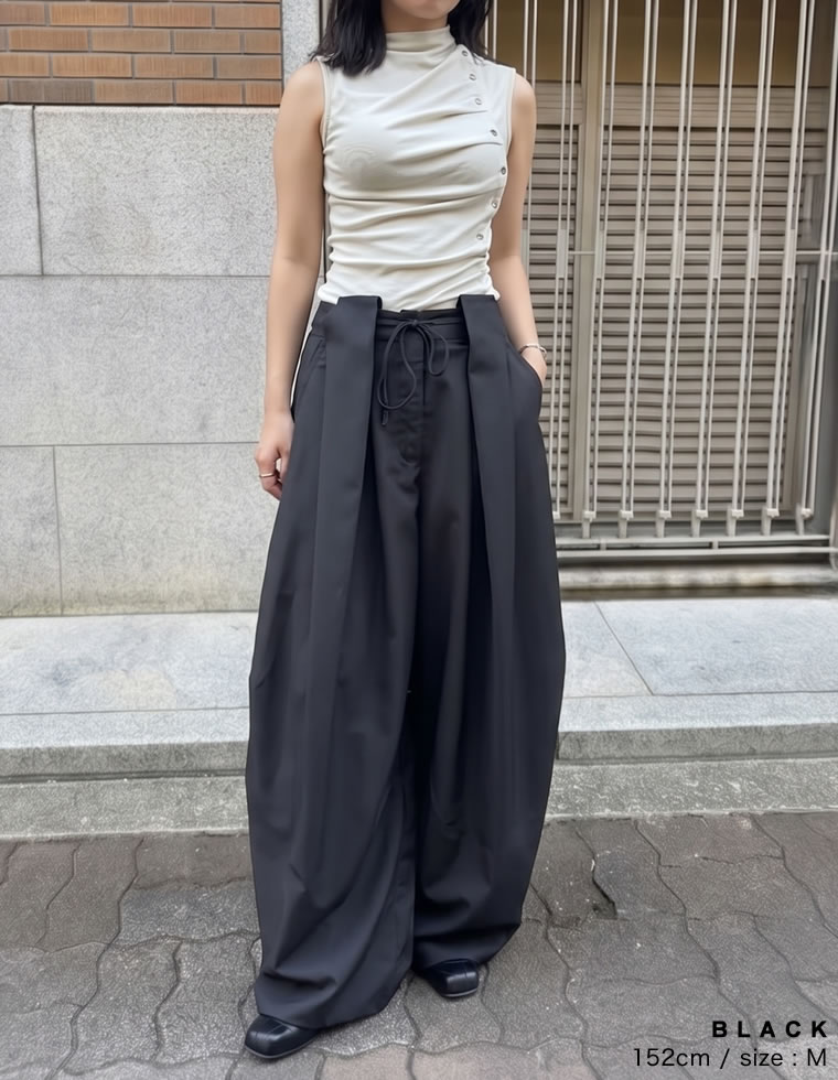 タックベルトループコクーンワイドパンツ