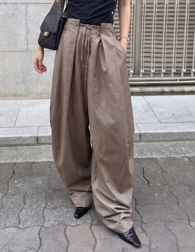 タックベルトループコクーンワイドパンツ